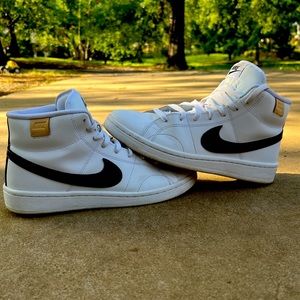 Nike Court Royal 2 black swoosh SIZE 9